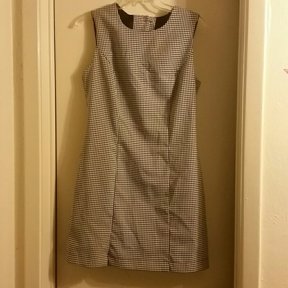 Dress - Picture 1 of 2
